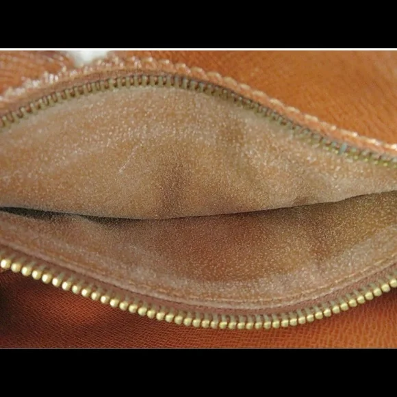 Authentic LOUIS VUITTON Jeune Fille PM Monogram Crossbody Shoulder Bag - Picture 10 of 10